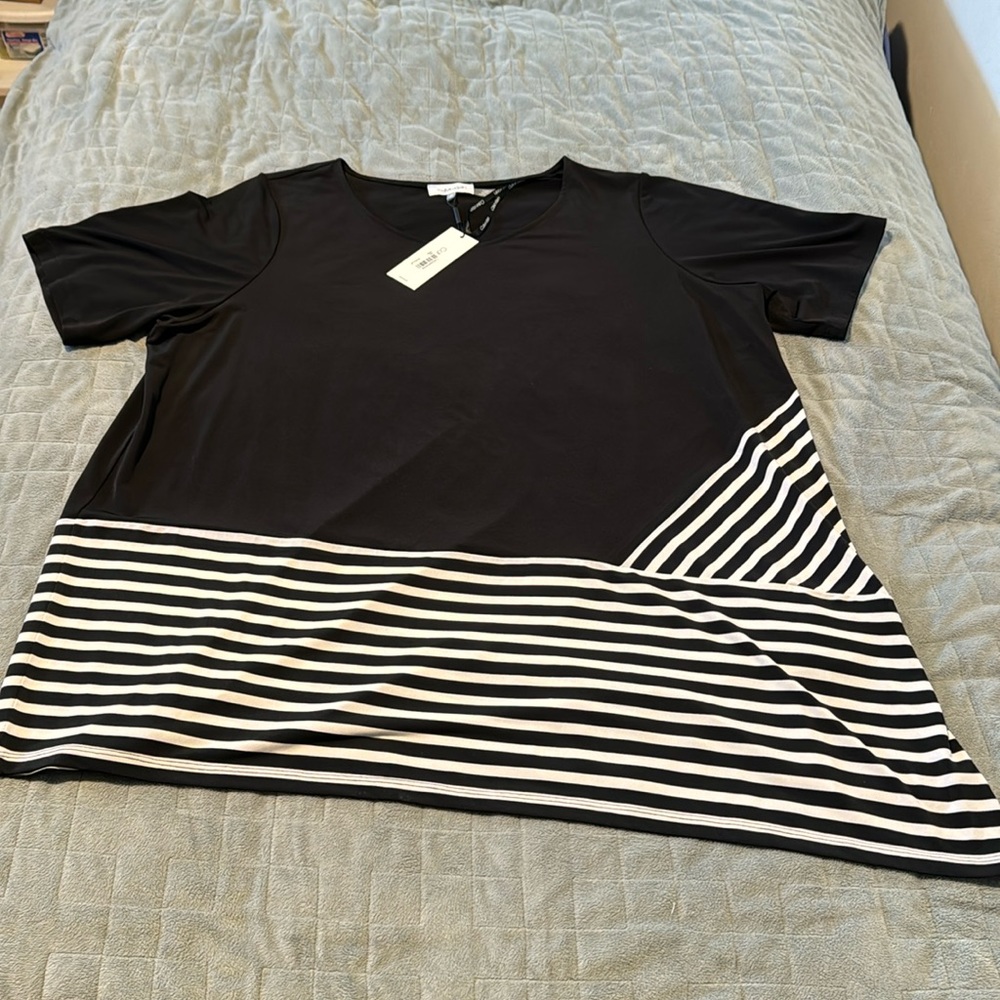 NWT Calvin Klein Top, Black, White, Asymmetrical, Short-Sleeve, Size 1X